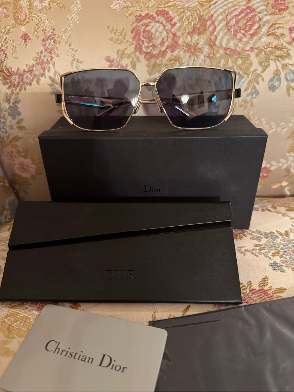 Christian Dior Metal ArchiDior S2U Sunglasses Gold - Picture 16 of 16